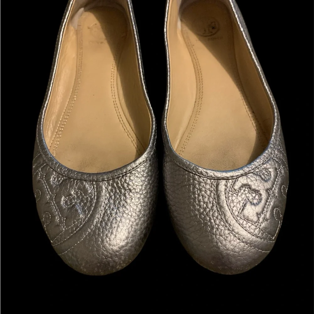 Tory Burch Metallic Silver Flats - Picture 2 of 4
